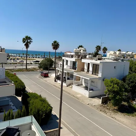 Relax Apartment Larnaca