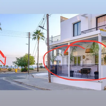 Relax * ラルナカ